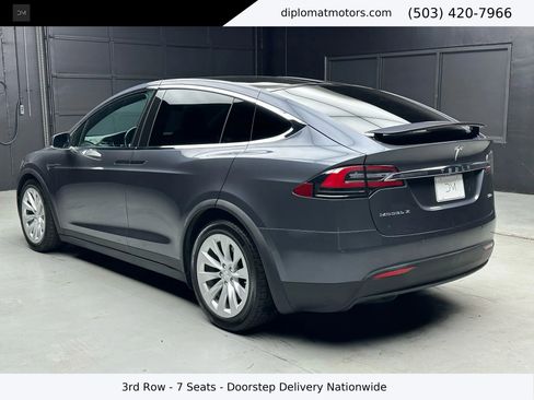 Used 2018 Tesla Model X 100D image 5