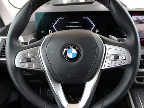 Used 2024 BMW X7 xDrive40i w/ Executive Package AWD/4WD image 17