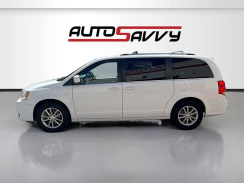 Used 2018 Dodge Grand Caravan SXT FWD image 4