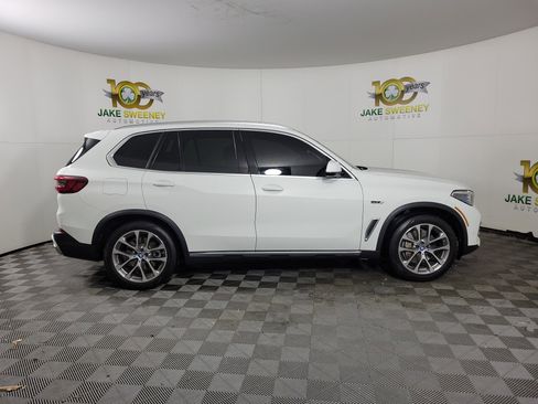 Certified 2023 BMW X5 xDrive45e w/ Executive Package image 4