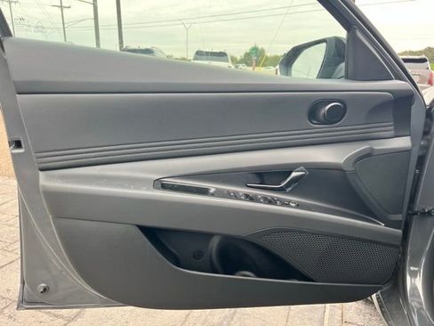 New 2026 Hyundai Elantra Sport FWD image 17