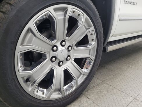 Used 2017 GMC Sierra 1500 Denali w/ Denali Ultimate Package image 31