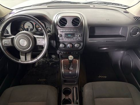 Used 2017 Jeep Patriot Latitude image 28