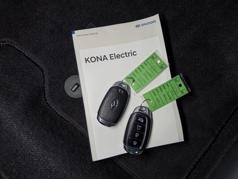 Used 2023 Hyundai Kona Limited w/ Cargo Package FWD image 23