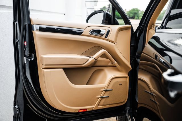 Used 2014 Porsche Cayenne S AWD/4WD image 60