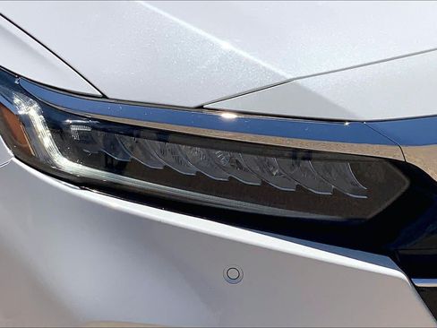 Used 2021 Honda Accord Touring image 28