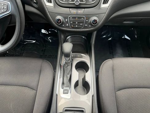 Used 2025 Chevrolet Malibu LT FWD image 20