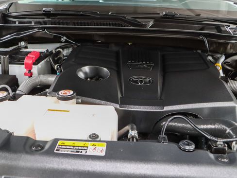Used 2024 Toyota Tundra SR5 AWD/4WD image 30