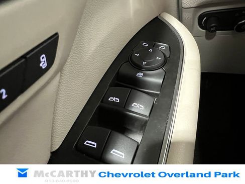 Used 2023 Buick Envision Essence AWD/4WD image 16