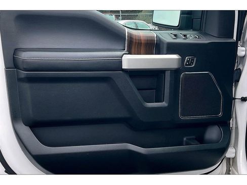 Used 2015 Ford F150 Lariat w/ Equipment Group 501A Mid image 23