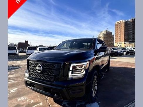 Certified 2024 Nissan Titan SV w/ SV Bronze Edition Package AWD/4WD image 1