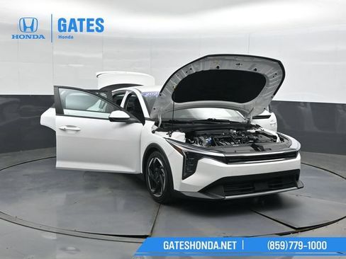 Used 2025 Kia K4 EX FWD image 58