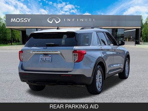 Used 2023 Ford Explorer XLT image 8
