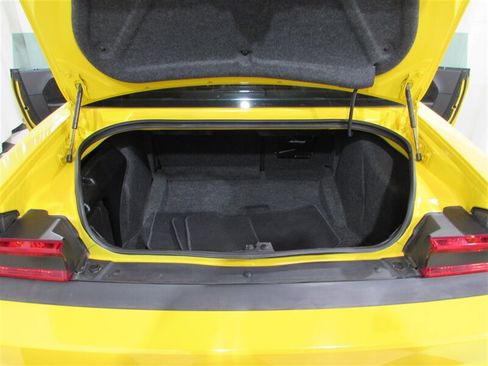 Used 2010 Dodge Challenger SRT8 w/ SRT Option Group II image 76