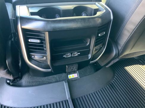Used 2020 RAM 1500 Big Horn AWD/4WD image 16