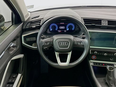 Used 2021 Audi Q3 2.0T Premium w/ Convenience Package AWD/4WD image 18