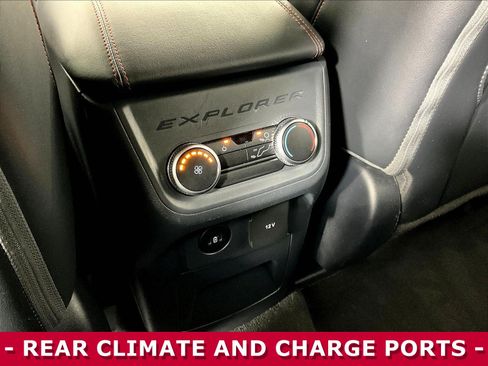 Used 2025 Ford Explorer ST-Line AWD/4WD image 10