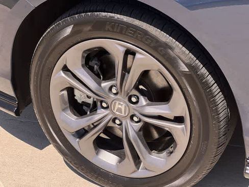 Used 2024 Honda Accord EX-L image 9