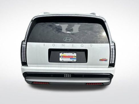 New 2026 Hyundai Ioniq 9 SEL image 4