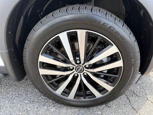 Used 2023 Nissan Pathfinder Platinum w/ Lighting Package (N93) FWD image 13