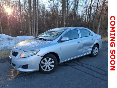 Used 2010 Toyota Corolla LE image 1