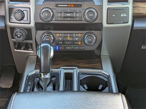 Used 2020 Ford F150 Lariat image 22