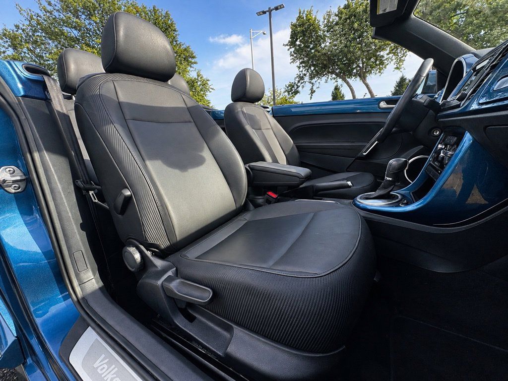 Used 2018 Volkswagen Beetle 2.0T S FWD image 18