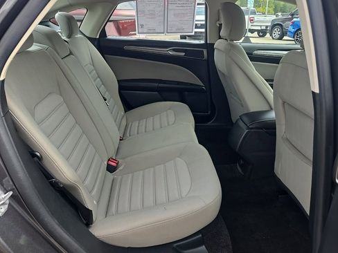 Used 2018 Ford Fusion S image 24