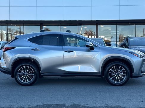 Used 2025 Lexus NX 350h AWD w/ Premium Package image 3