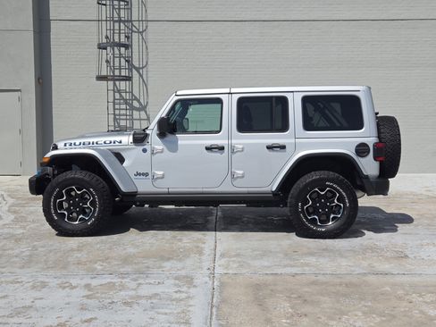 Used 2023 Jeep Wrangler Unlimited Rubicon 4xe w/ Steel Bumper Group image 5