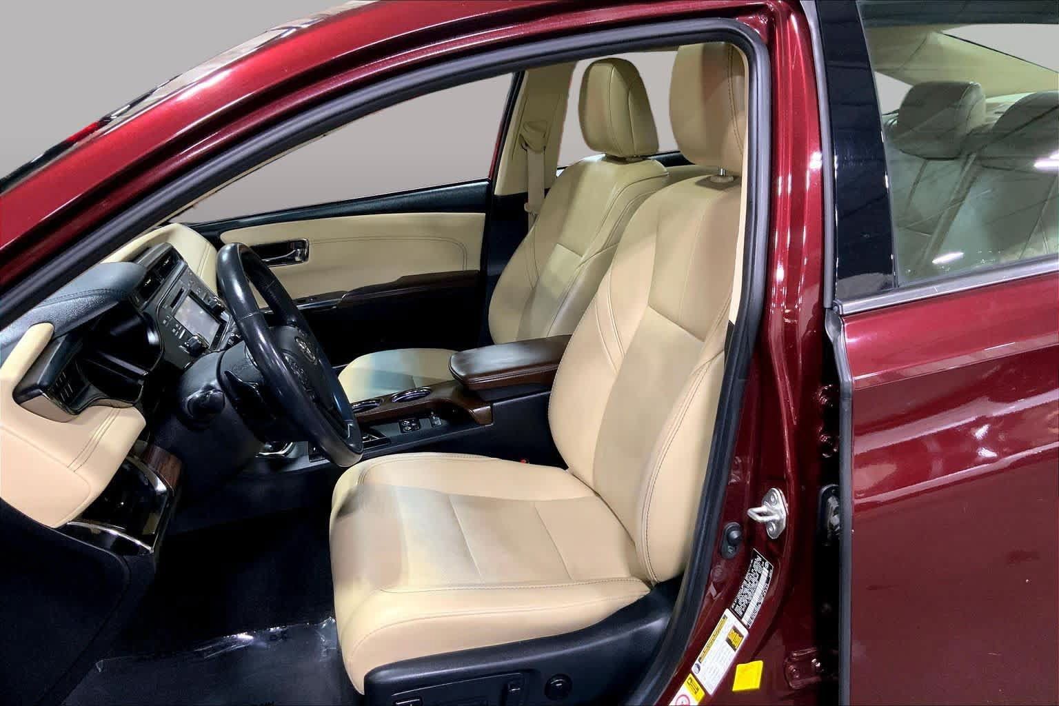 Used 2015 Toyota Avalon Limited FWD image 8