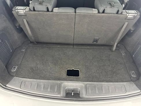 Used 2019 Nissan Pathfinder SV AWD/4WD image 26