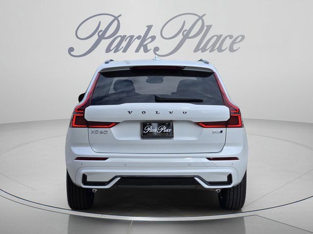 Used 2026 Volvo XC60 B5 Core AWD/4WD image 4