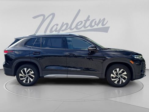 Used 2025 Volkswagen Tiguan S FWD image 9