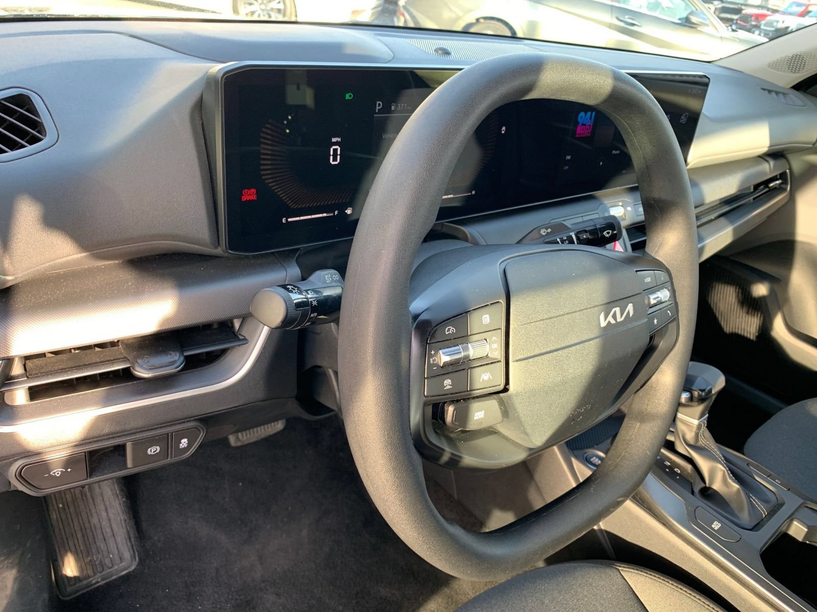 Used 2025 Kia K4 FWD image 32
