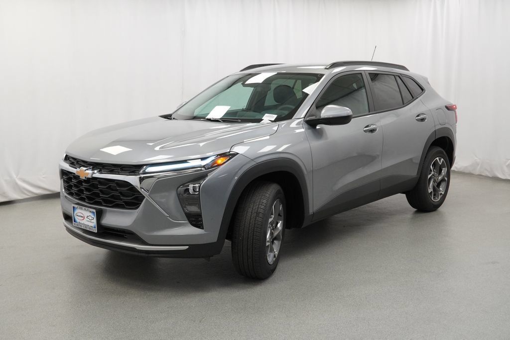 New 2026 Chevrolet Trax LT w/ Driver Confidence Package FWD image 4