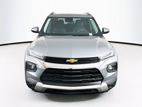 Used 2023 Chevrolet TrailBlazer LT w/ Convenience Package image 2