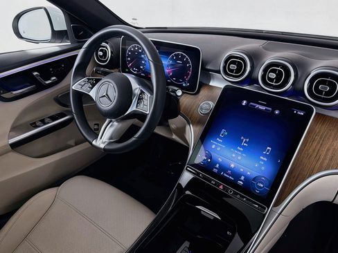 Certified 2023 Mercedes-Benz C 300 Sedan image 17