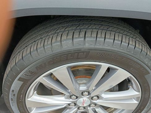 Used 2019 GMC Acadia SLT FWD image 23