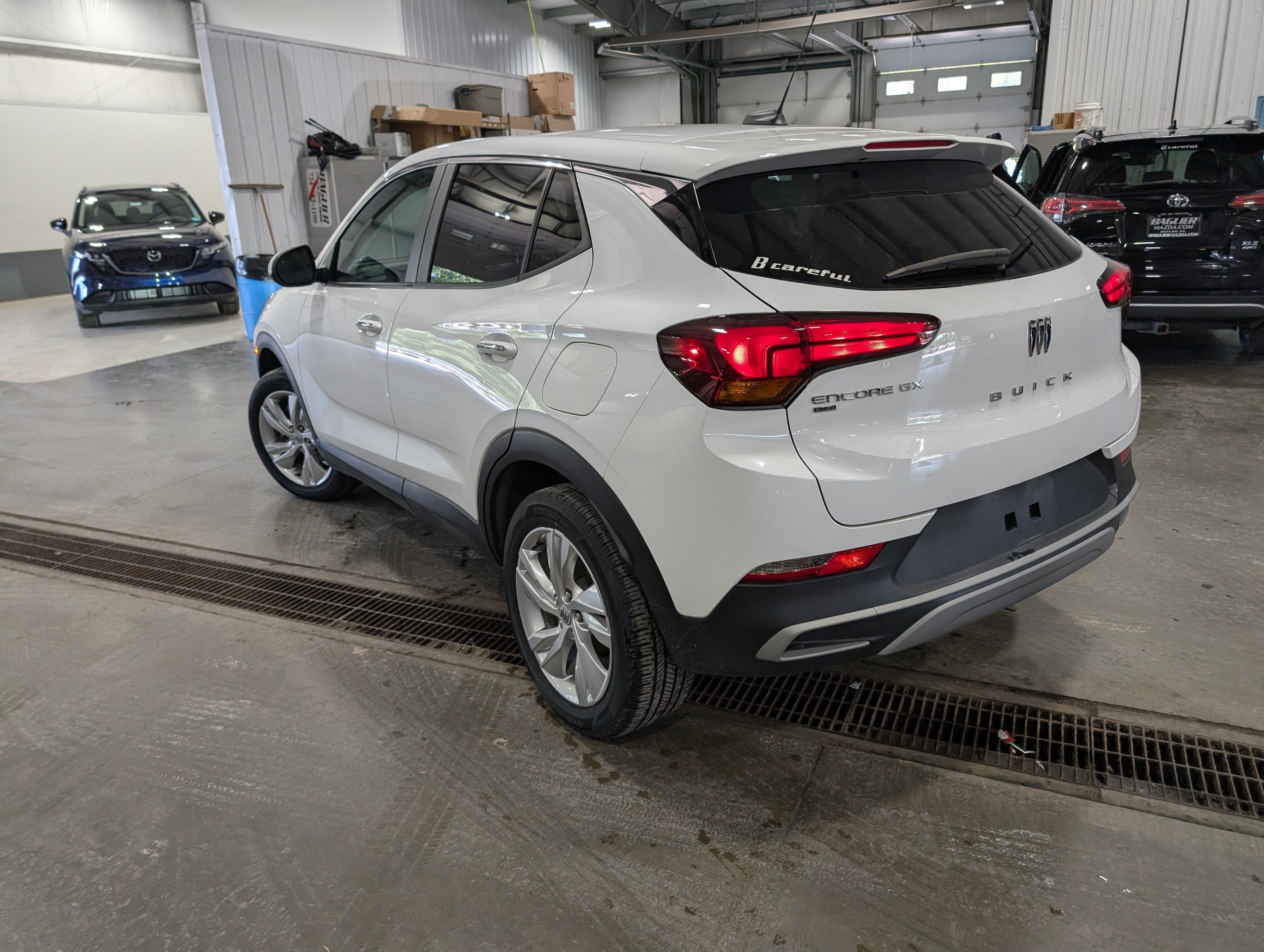 Used 2024 Buick Encore GX Preferred w/ Comfort Package AWD/4WD image 4