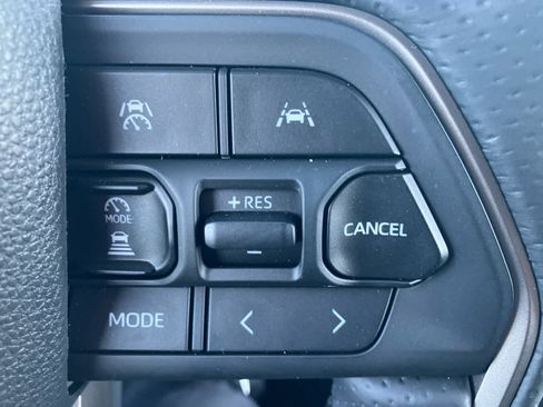 Used 2026 Toyota 4Runner SR5 AWD/4WD image 17