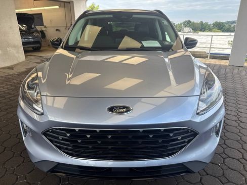 Used 2022 Ford Escape SEL w/ SEL Stealth AWD Package image 2