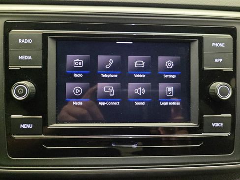Used 2023 Volkswagen Atlas Cross Sport SE FWD image 25