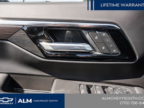 New 2026 Chevrolet Suburban Premier RWD image 52