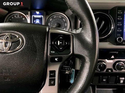 Certified 2021 Toyota Tacoma SR5 AWD/4WD image 25
