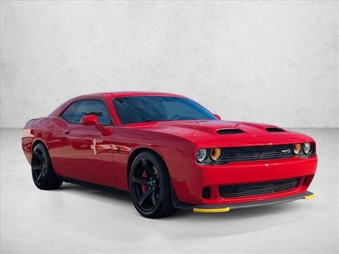 Used 2019 Dodge Challenger SRT Hellcat Redeye image 3
