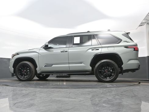Used 2024 Toyota Sequoia Platinum image 29