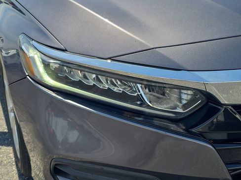Used 2019 Honda Accord LX image 7