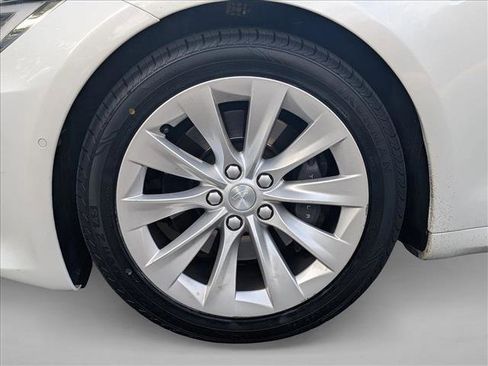 Used 2016 Tesla Model S 90D image 24