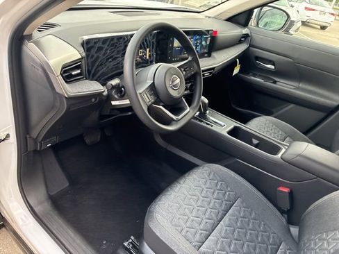 New 2026 Nissan Kicks SV w/ SV Premium Package FWD image 10